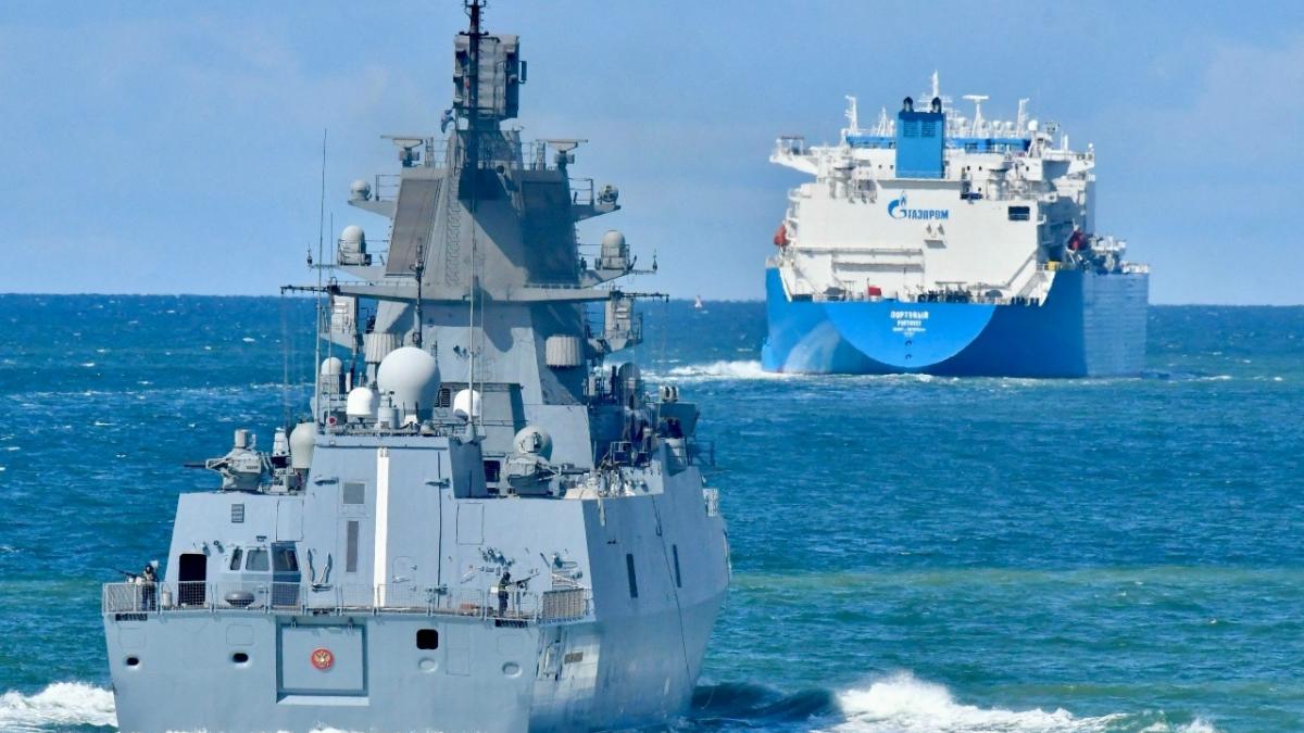 o fregata a rusiei a tras cu rachete de semnalizare spre un elicopter militar danez copenhaga l a convocat pe ambasadorul rus