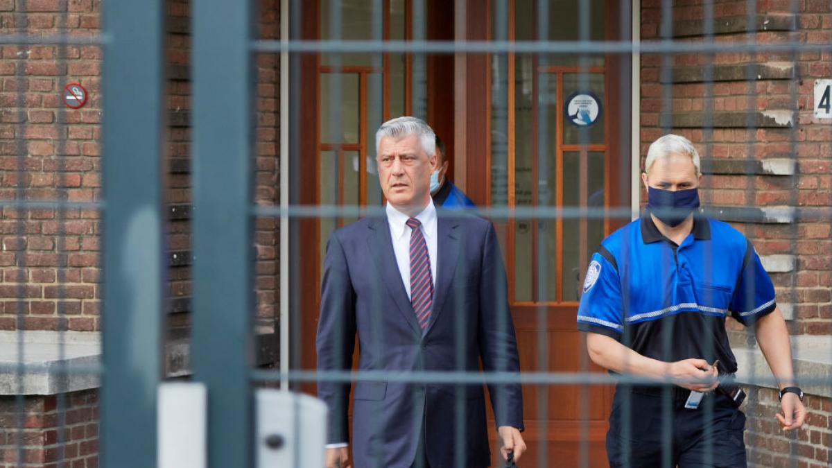 fostul presedinte al kosovo hashim thaci a fost condamnat la 25 de ani de inchisoare pentru crime de razboi