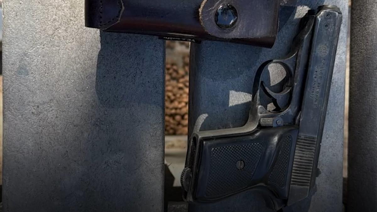 instigatorul care a venit cu un pistol la protest a fost prins in trafic