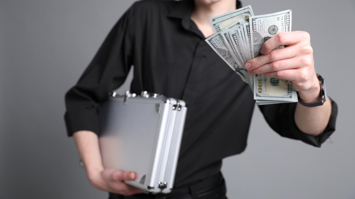cei mai tineri 10 miliardari din topul forbes 400 in 2026 unii au averi uriase din ai la doar 30 de ani