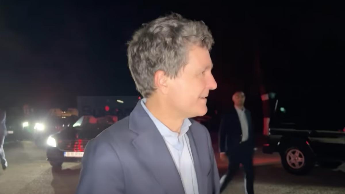 inainte sa plece in ucraina nicusor dan s a oprit la o manastire din suceava vreau sa inteleg realitatile de aici