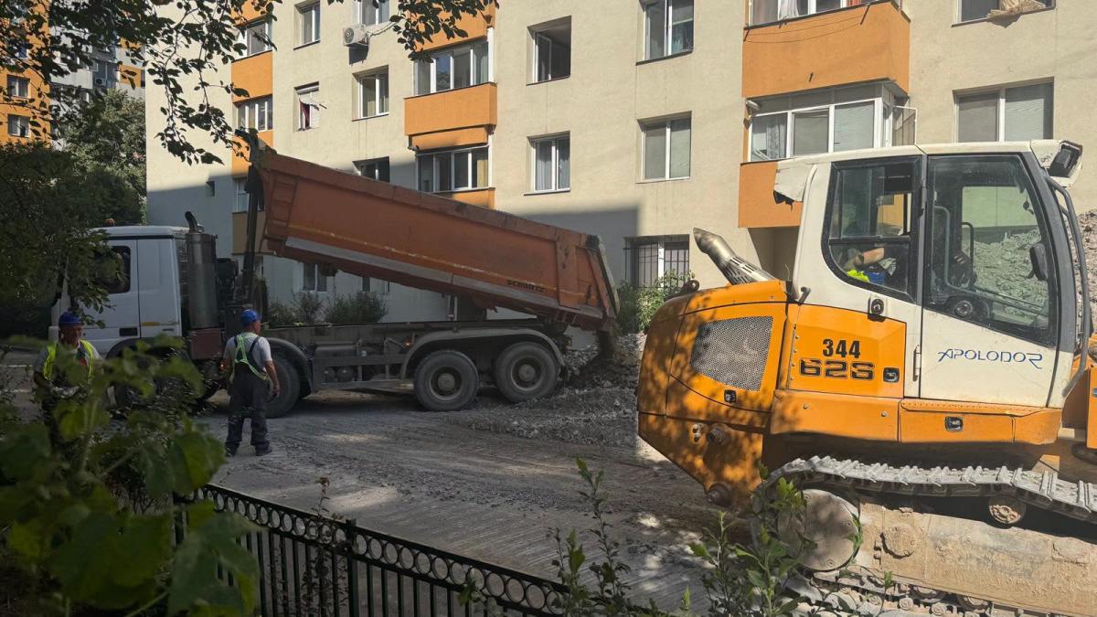 luni incep lucrarile de punere in siguranta a blocului din rahova pmb muncitorii vor fi insotiti de organele de cercetare penala