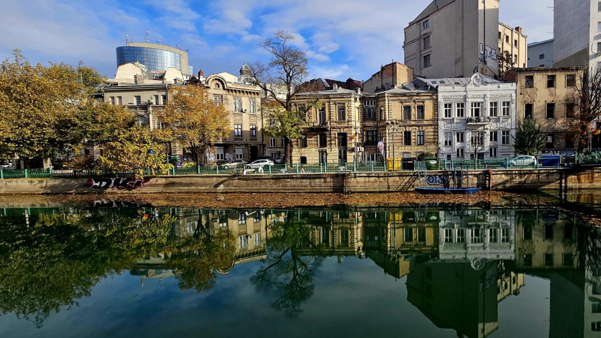 zi insorita toamna bucuresti