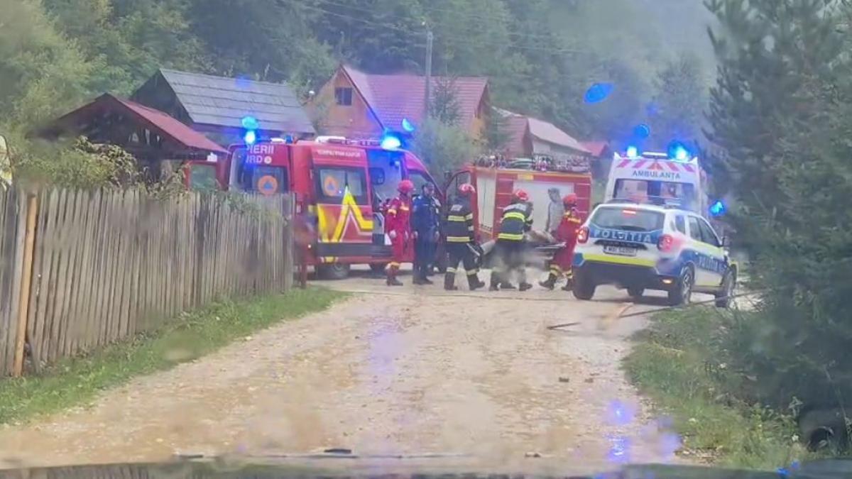 trei oameni au murit electrocutati pe cand lucrau la renovarea unei pensiuni in alba decesul declarat de medicul venit cu elicopterul