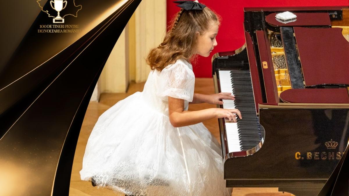 validata pe trei continente la doar 8 ani pianista iliana stanciu in campania 100 de tineri pentru dezvoltarea romaniei