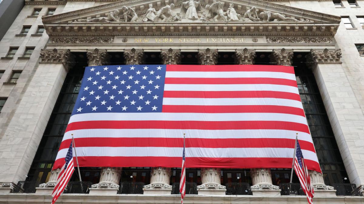 venezuela este aproape de un acord pentru mutarea rezervei de aur de 4 miliarde de dolari de la londra la new york