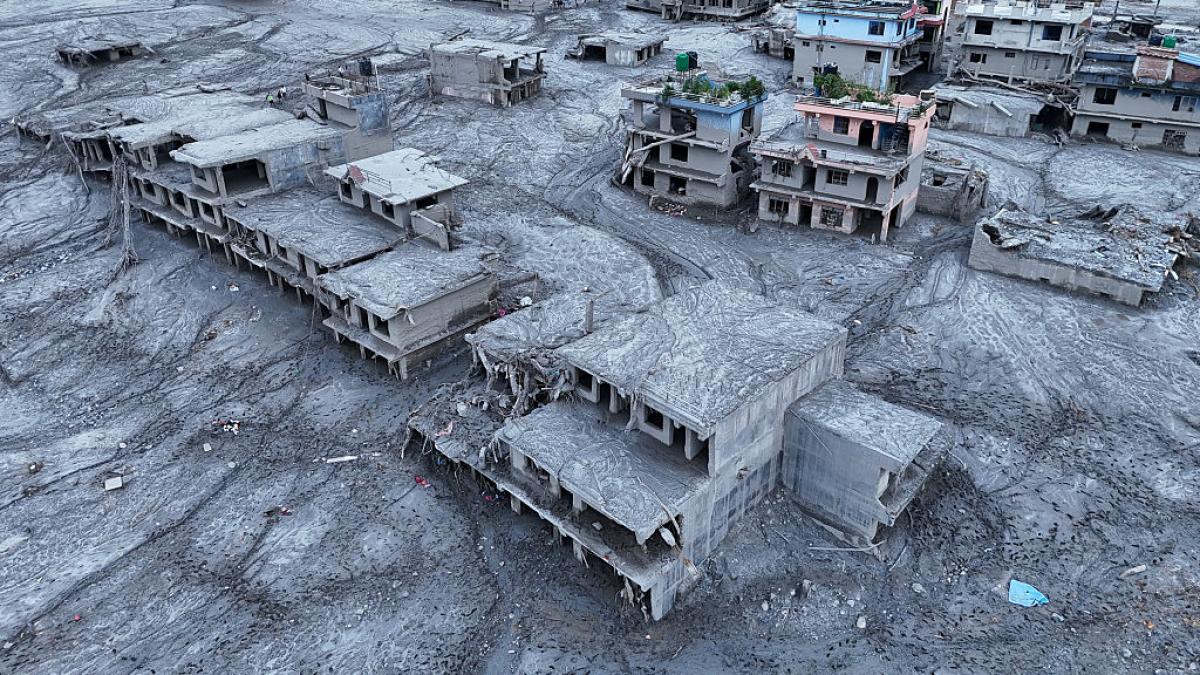 cum a dus incalzirea globala la inundatiile din nepal si tibet care au ucis peste 1 300 de oameni
