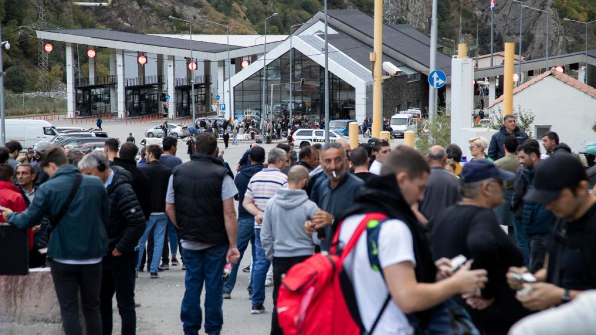 rusii se tem de mobilizare si fug inainte de inchiderea urnelor online ul este plin de cautarile cum sa pleci
