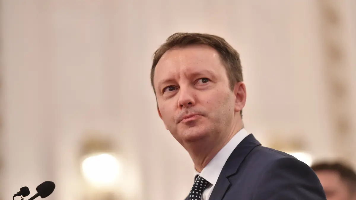 muresan spune ca ar vrea sa reduca tva la 19 dar nu precizeaza de cand de indata ce ne permitem acest lucru