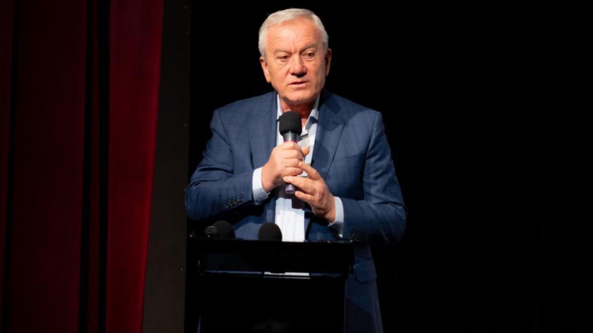 primarul buzaului spune ca este dezamagit de nicusor dan trebuie sa iei decizii sa desemnezi premier nu sa astepti cinci luni