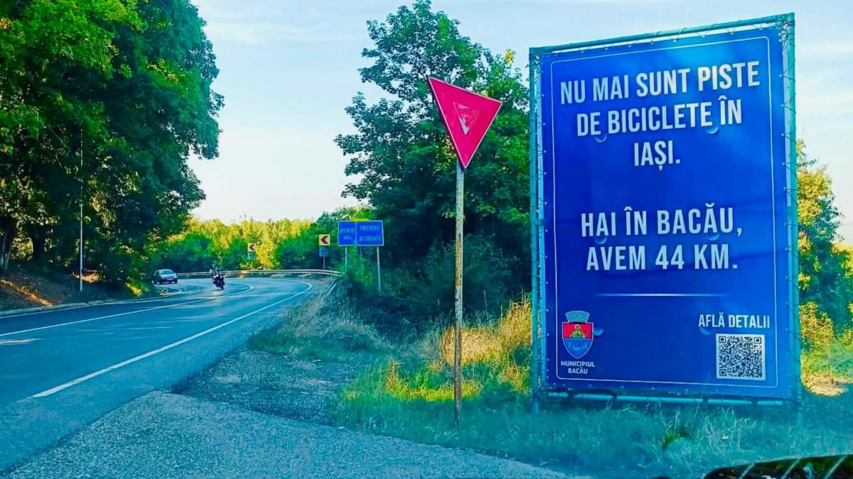 primaria bacau a pus la intrarea in iasi panouri prin care isi promoveaza pistele de bicicleta edilul am facut o intentionat da