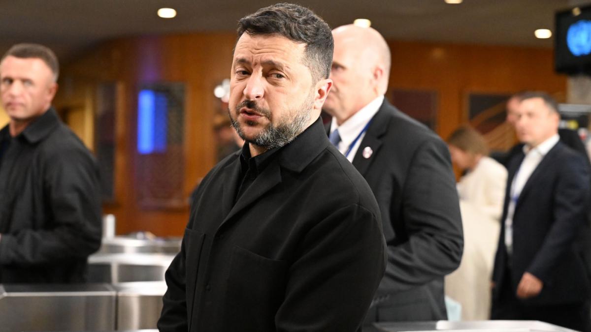 raspunsul lui volodimir zelenski cand o jurnalista din rusia l a intrebat cand vine la moscova vin calare pe o racheta