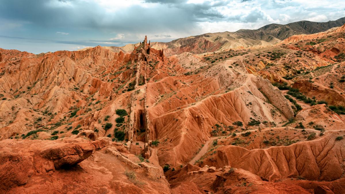 pare desprins din basme dar e real turistii platesc sub 1 e si vad marele zid si roci castele cum arata si unde e fairytale canyon