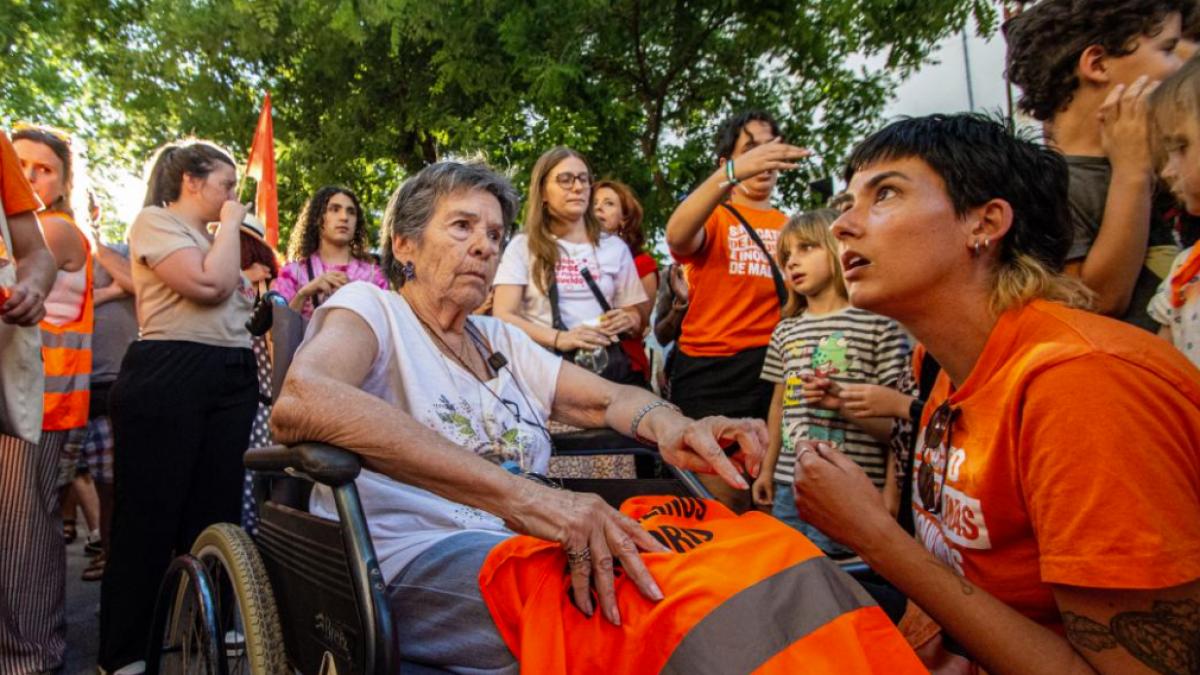 Bătrâna evacută forțat in spania