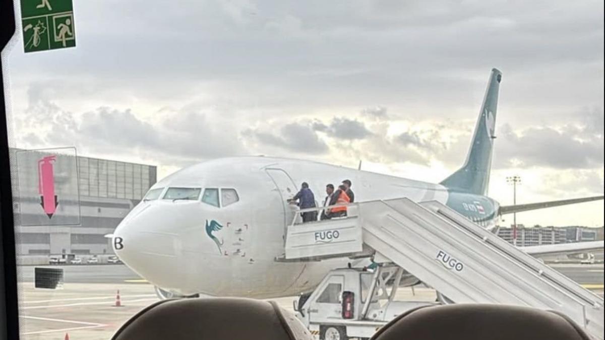 un avion cu pasageri la bord a fost confiscat de pe pista chiar inainte de decolare din cauza unei datorii de 3 milioane de euro