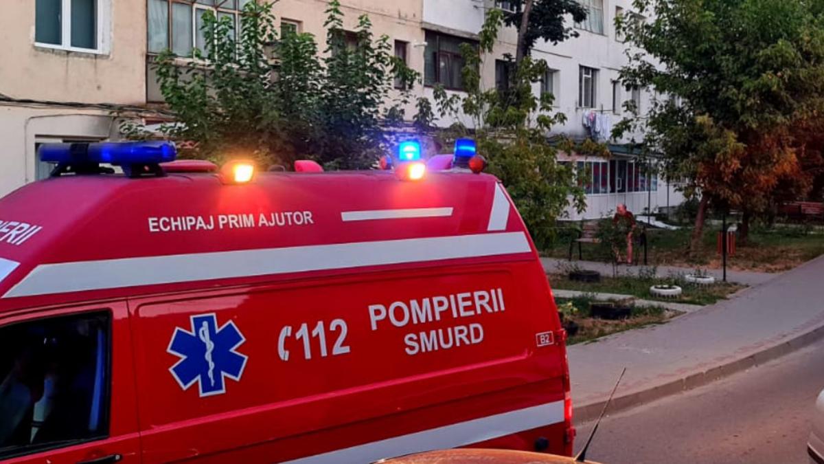 un barbat din roman si a omorat iubita apoi s a sinucis copilul ei se intorcea de la scoala si a fost oprit la timp nu stie nimic