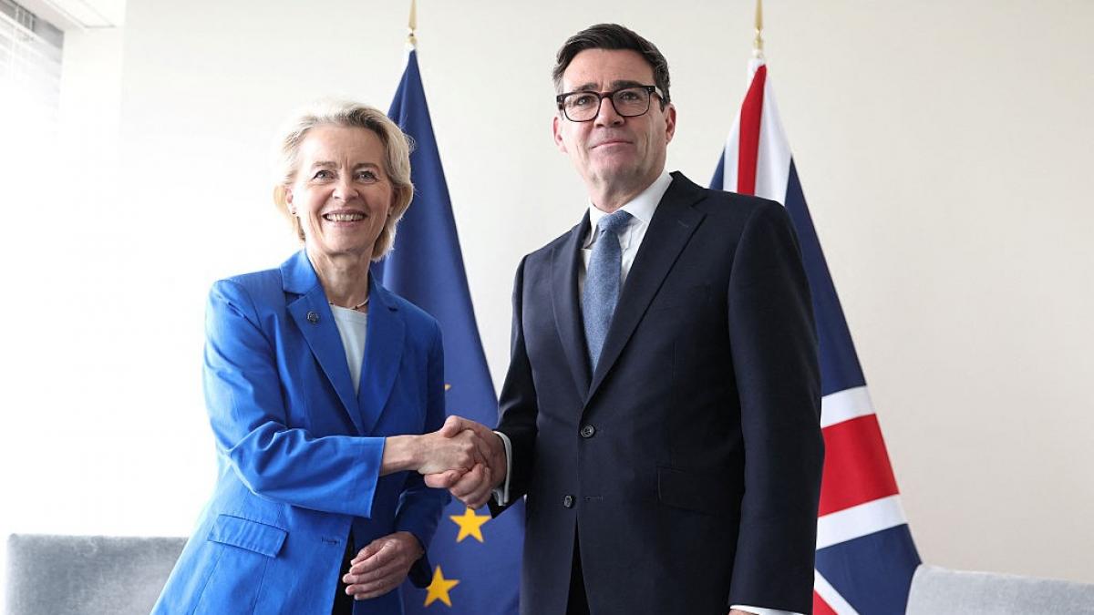 Burnham si Ursula