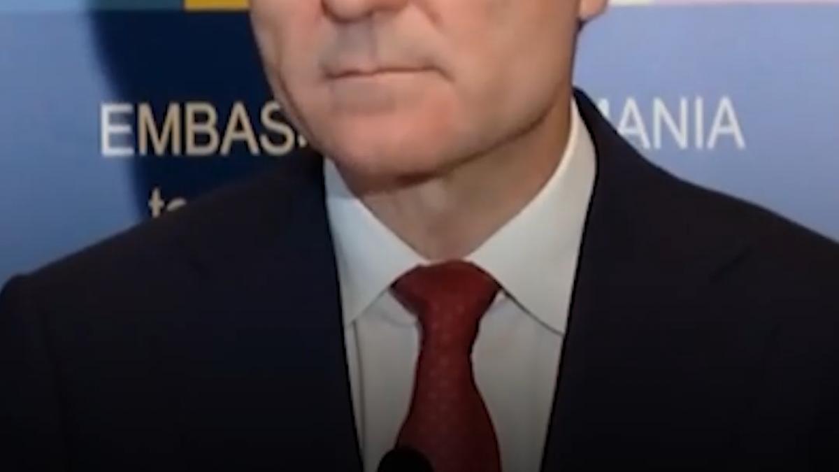 nicusor dan anunta ca va propune un nou premier luni cer partidelor sa si organizeze sedinte si sa vina cu o solutie care sa treaca