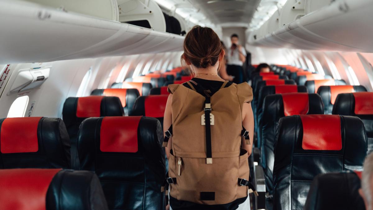 preturile mari la kerosen pun presiune pe companiile low cost biletele de avion s ar putea scumpi si mai mult din 2027