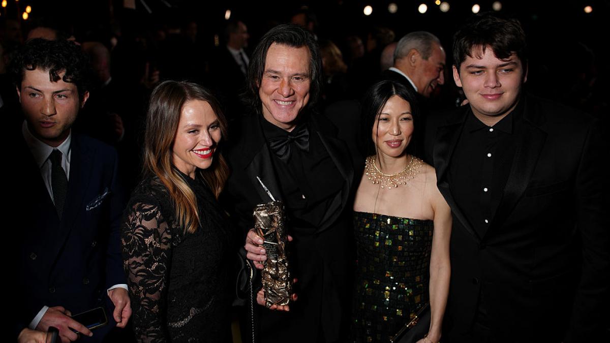 jim carrey s a casatorit in secret cu partenera lui min ah la los angeles este cea de a treia casatorie a actorului
