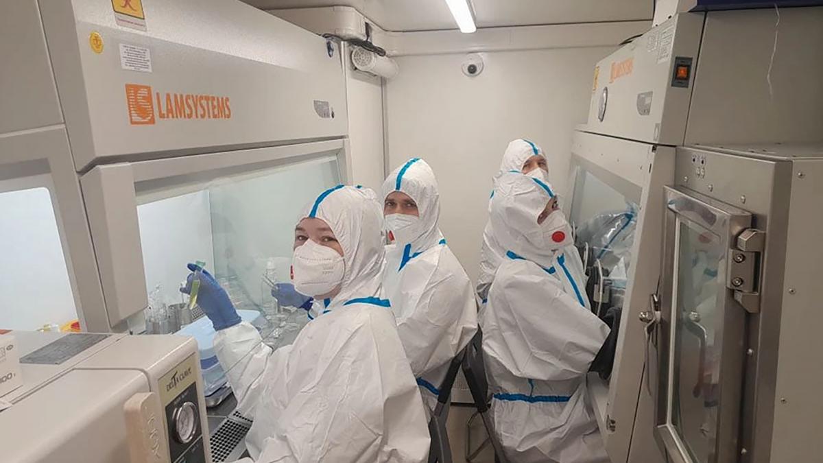 focar de ciuma in rusia 5 spitale in carantina ambulantele care transporta persoane suspecte de boala sunt insotite de agenti fsb