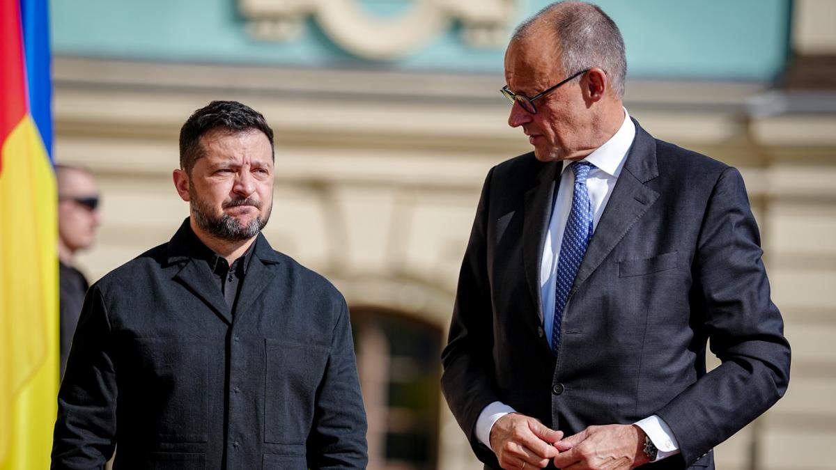 merz i a cerut lui putin de la kiev sa opreasca razboiul rusii au atacat orasul cu drone cu reactie chiar in timpul vizitei