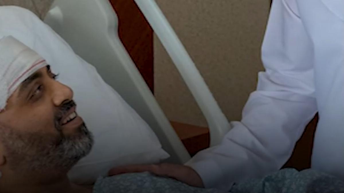 pilotul ranit in atacul de la bordul zborului flydubai a fost felicitat public de printul mostenitor al dubaiului