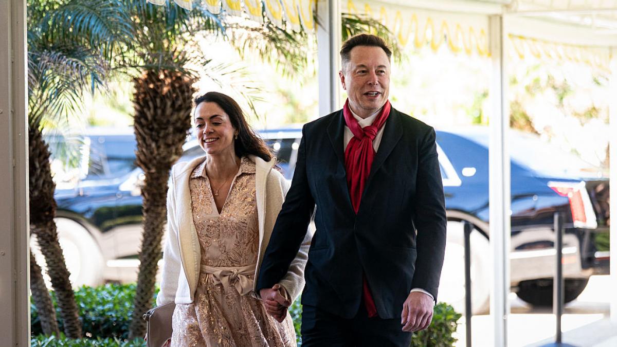 Elon Musk si Shivon Zilis