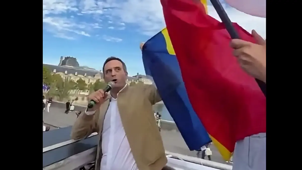 politicianul francez prorus florian philippot ii face campanie lui calin georgescu si el vrea sa distruga ue roumanexit frexit