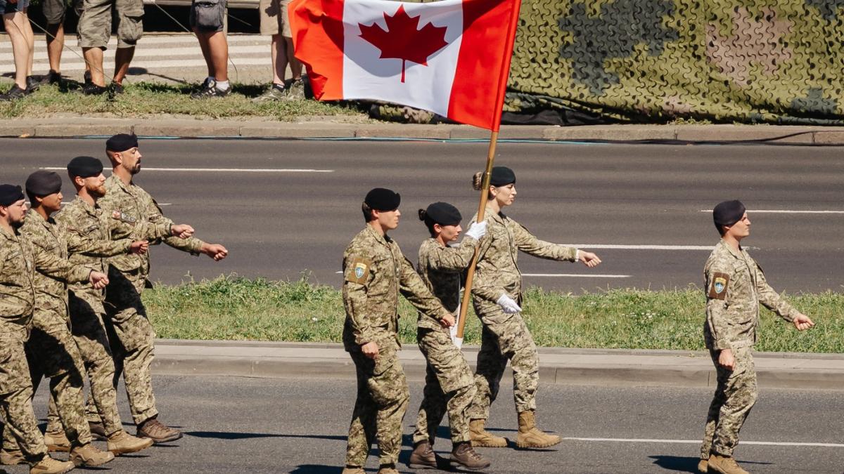 au scuipat pe sacrificiul nostru veteranii canadieni sunt revoltati dupa ce trump si oficiali americani au ironizat armata