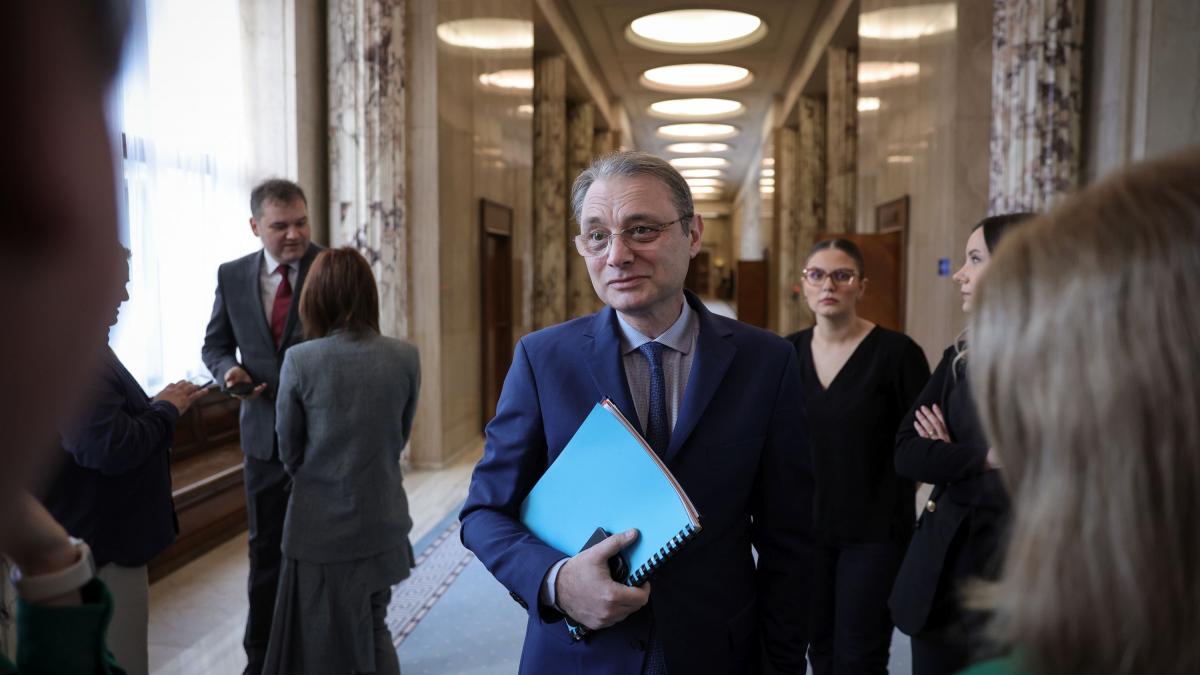 luca niculescu a stabilit calendarul negocierilor cu partidele se va intalni prima data cu psd