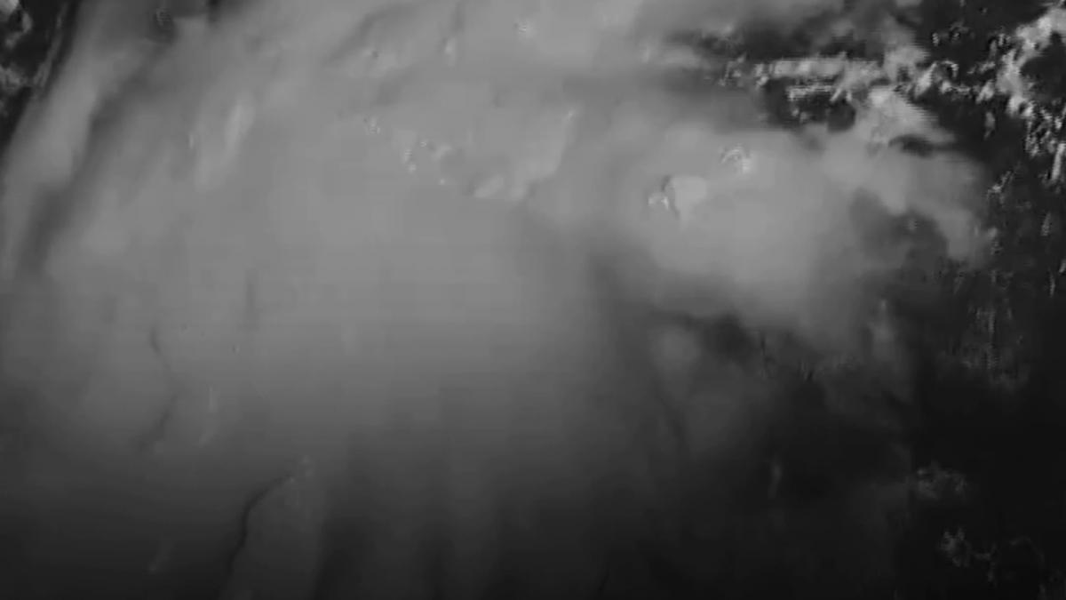 furtuna tropicala isaias se intensifica in golful mexic si ameninta coasta de sud a sua avertizari de inundatii