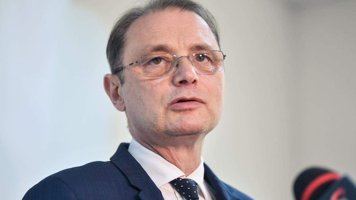 luca niculescu despre deficitul bugetar avem o plaja unde putem lucra fara sa intram masiv cu taieri