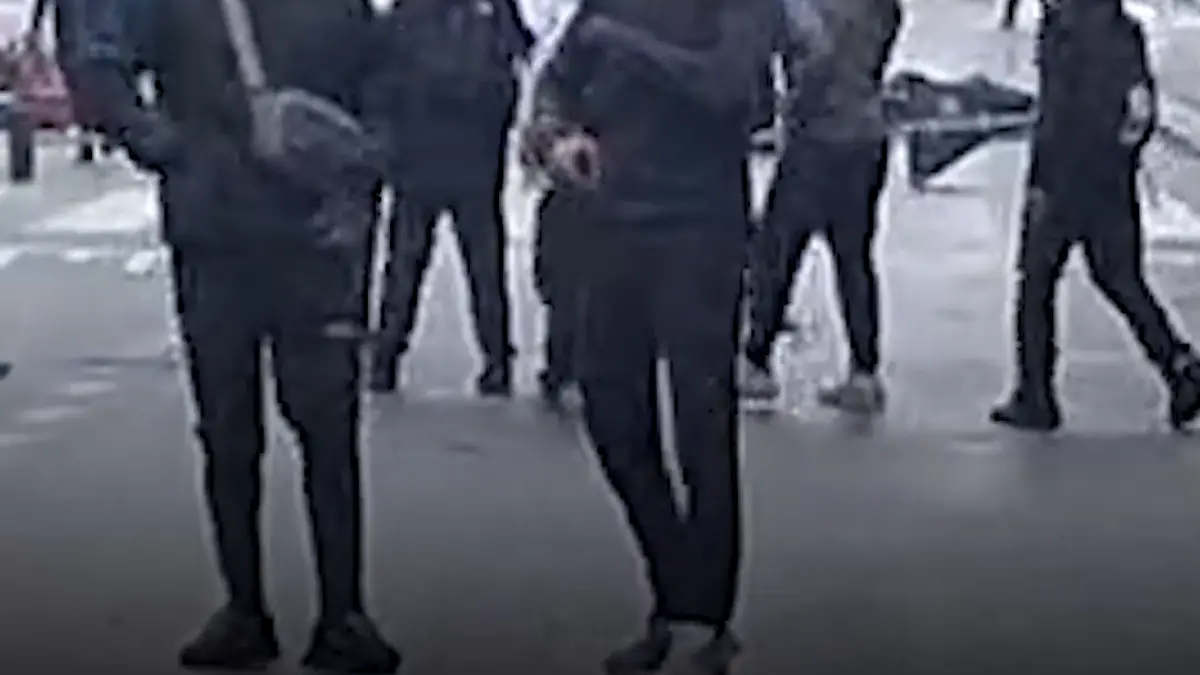 violente la bruxelles in timpul protestelor sindicatelor politia a intervenit cu gaze lacrimogene si tunuri cu apa