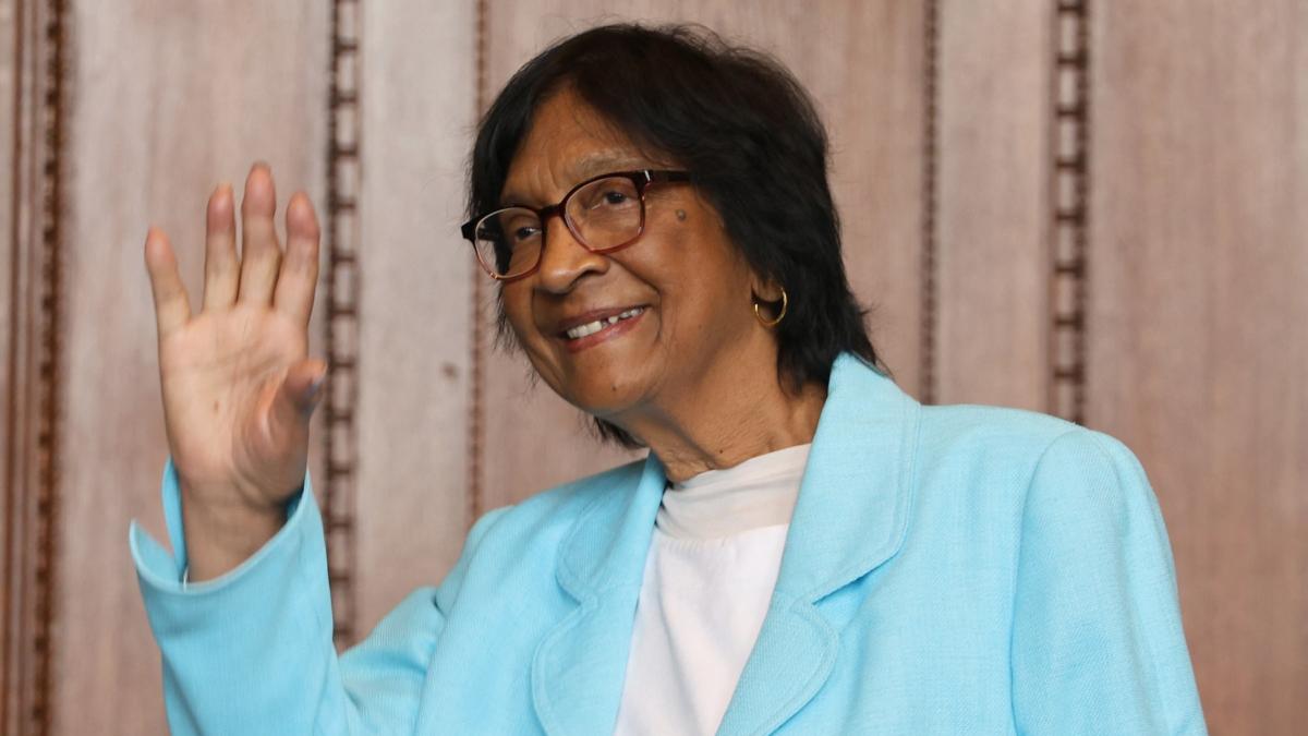 acest lucru este nemaivazut si inacceptabi navi pillay a reactionat cu indignare dupa sanctiunile sua impotriva cpi