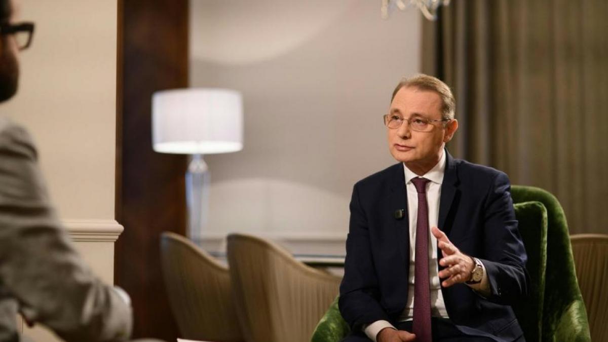 luca niculescu in direct la antena 3 cnn liderii partidelor anunta la final daca vor vota pentru guvernul niculescu