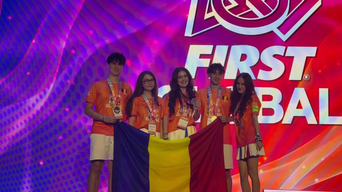 romania a obtinut locul 2 la olimpiada internationala de robotica din coreea de sud cinci elevi din pitesti au luat medalia de argint