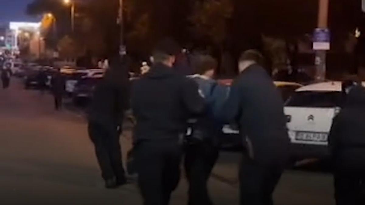 interventia jandarmilor la pelerinajul sfintei parascheva dupa ce mai multe persoane au incercat sa depaseasca randul