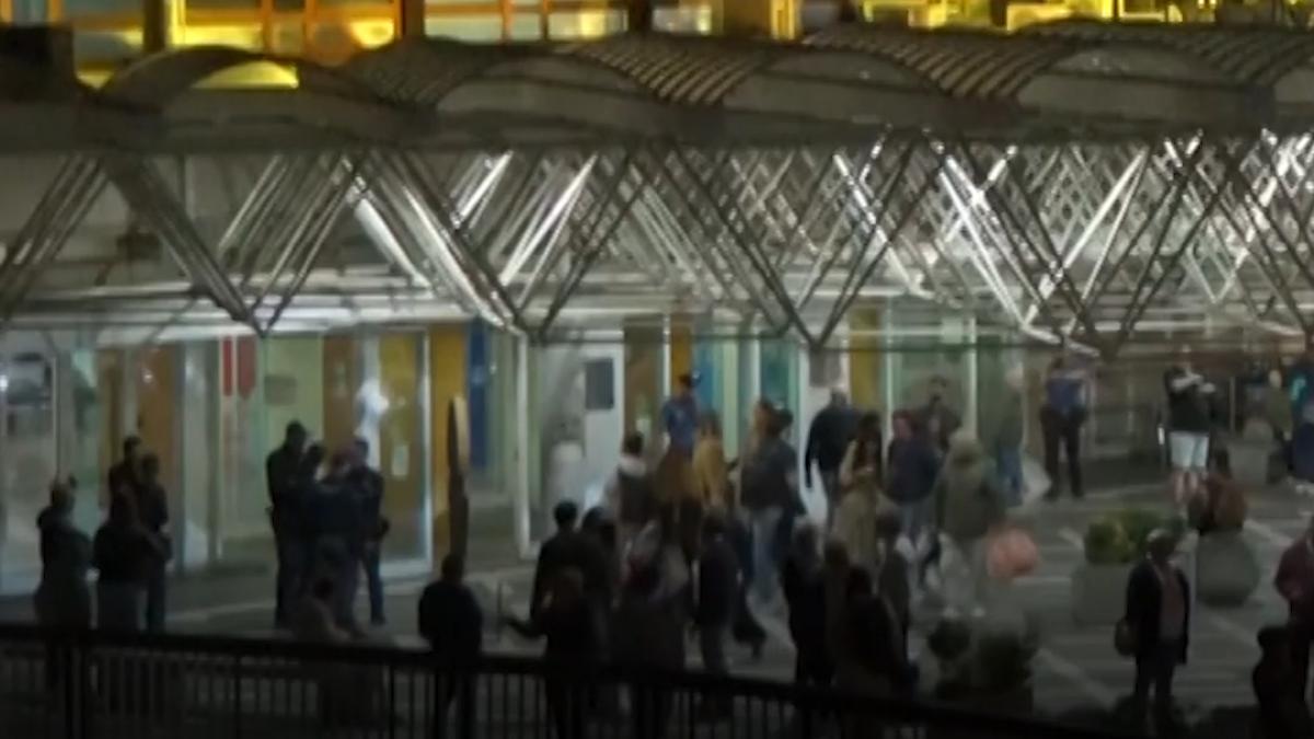 papa leon a fost operat si ramane internat la spitalul gemelli din roma interventia s a incheiat cu succes
