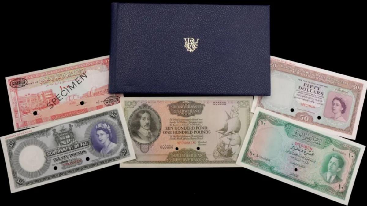 niste bancnote vechi care au ajuns intr un magazin second hand s au dovedit a fi extrem de rare si s au vandut cu 100 000 de euro