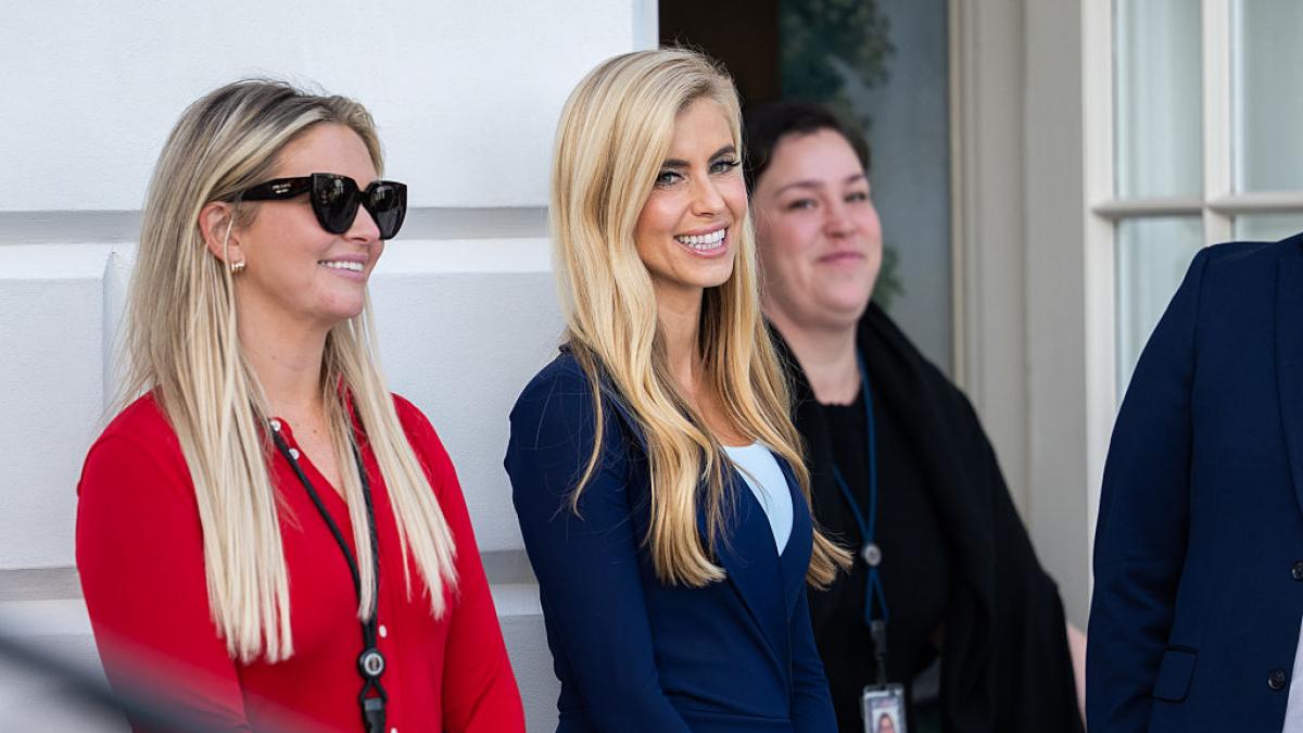 continua controversele in jurul noii purtatoare de cuvant a lui trump katie zacharia n a luat examenul de barou dar isi spune avocata