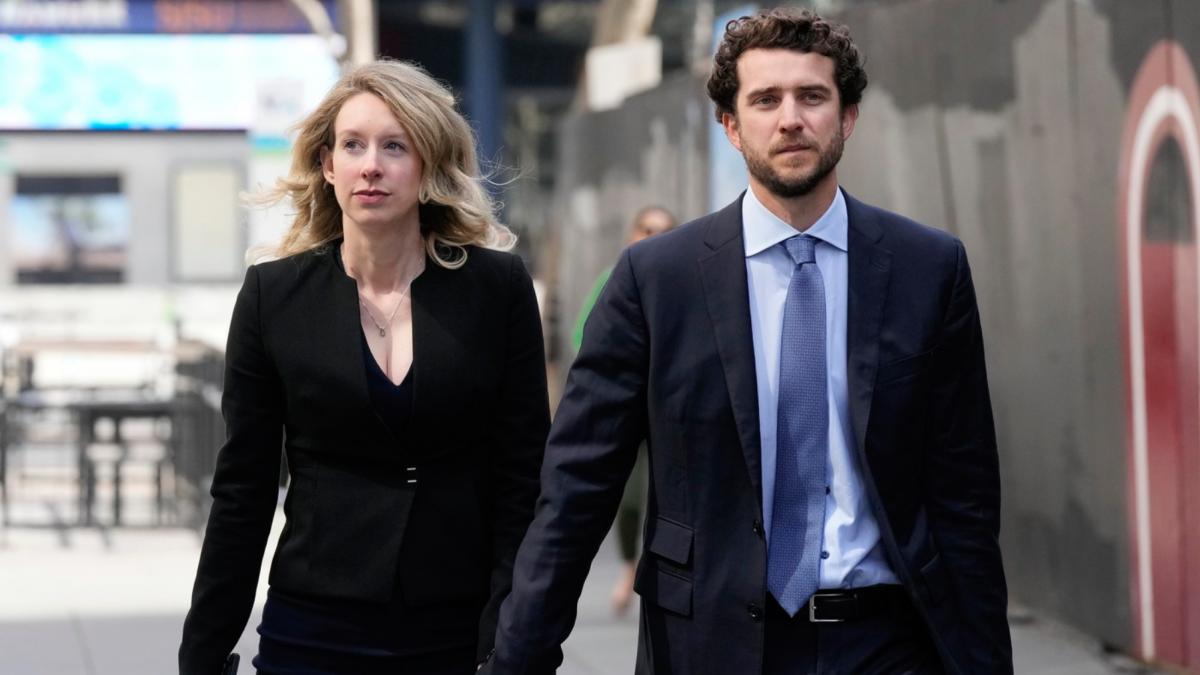 elizabeth holmes partenerul billy evans 2023