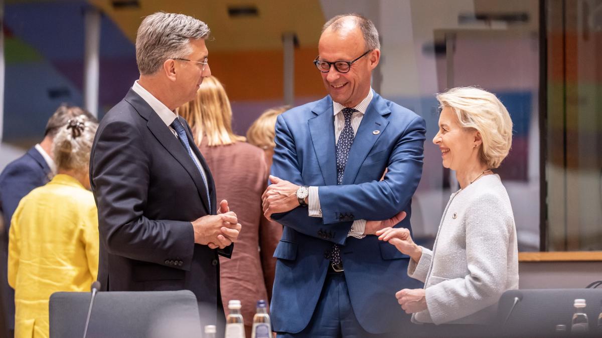 germania face presiuni asupra croatiei sa rezolve disputele cu muntenegru care ii pot bloca aderarea la ue