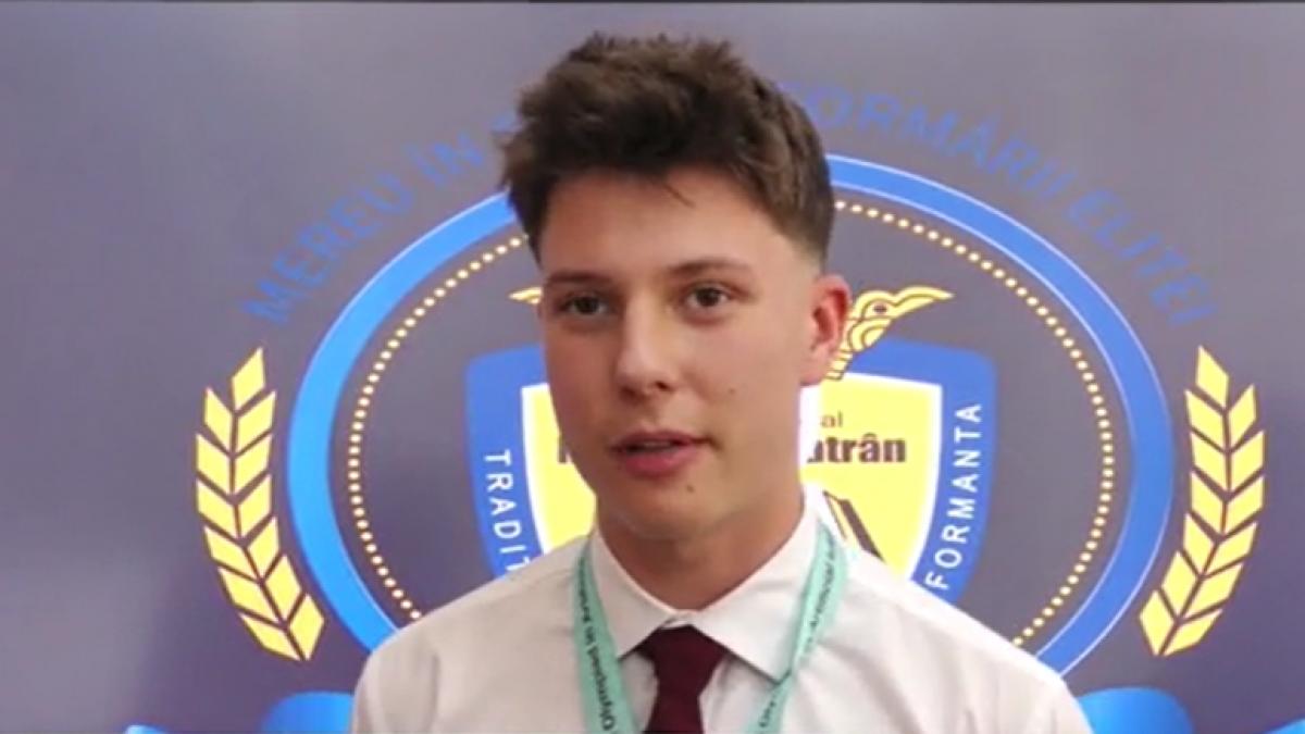 un elev din constanta a castigat aurul la olimpiada internationala de ai alex a concurat cu peste 400 de liceeni din 100 de tari
