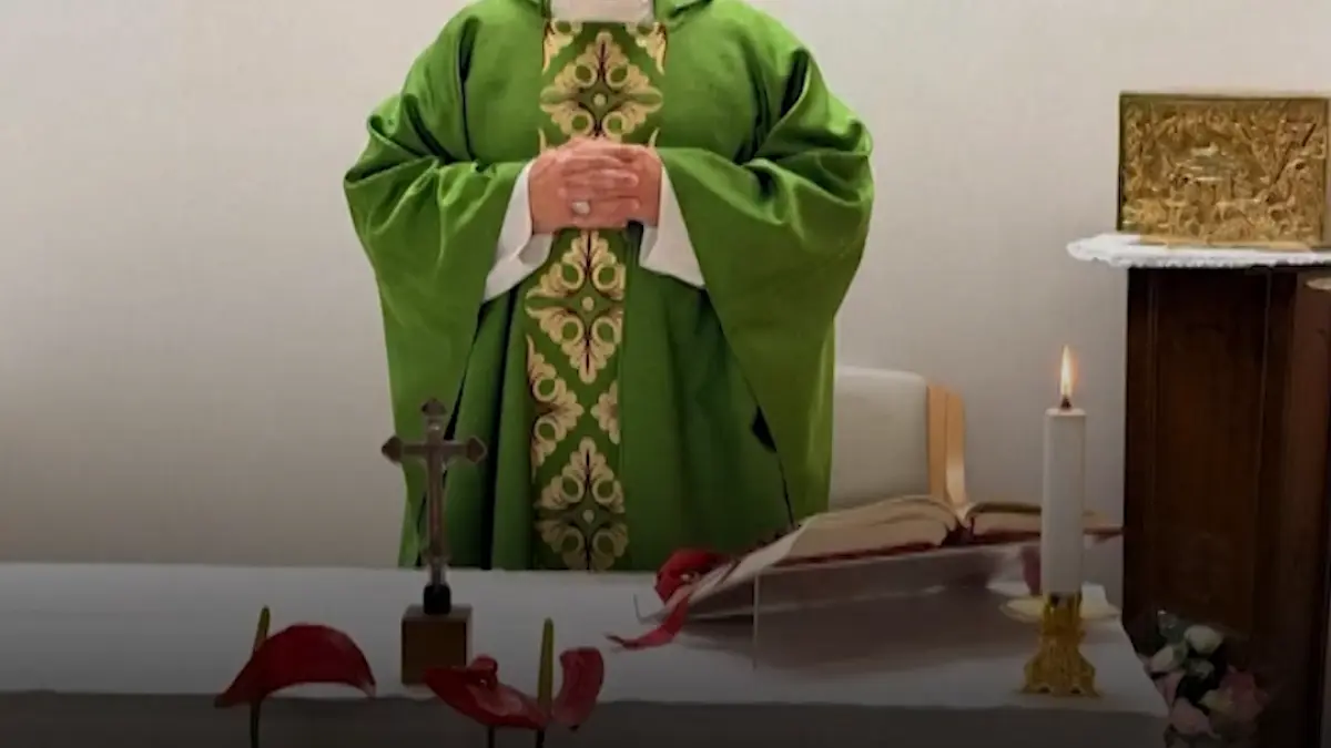 vaticanul a publicat primele imagini cu papa leon dupa operatia de cancer pulmonar suferita la inceputul saptamanii