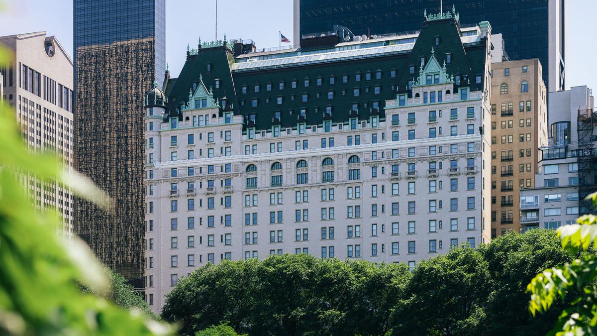 deschis in 1907 hotelul plaza din new york se inchide dupa 120 de ani restaurarea gigantului cu 282 de camere va dura peste 4 ani