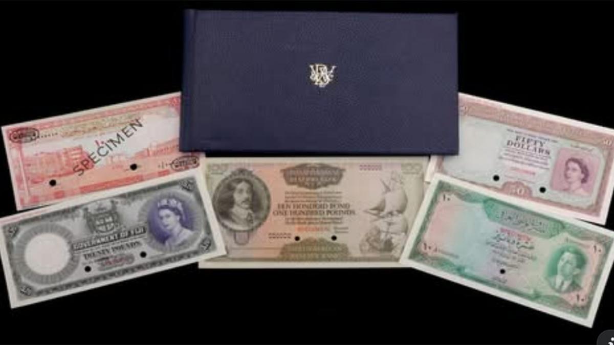 au crezut ca au primit o donatie banala albumele ascundeau insa o surpriza de 100 000 de euro