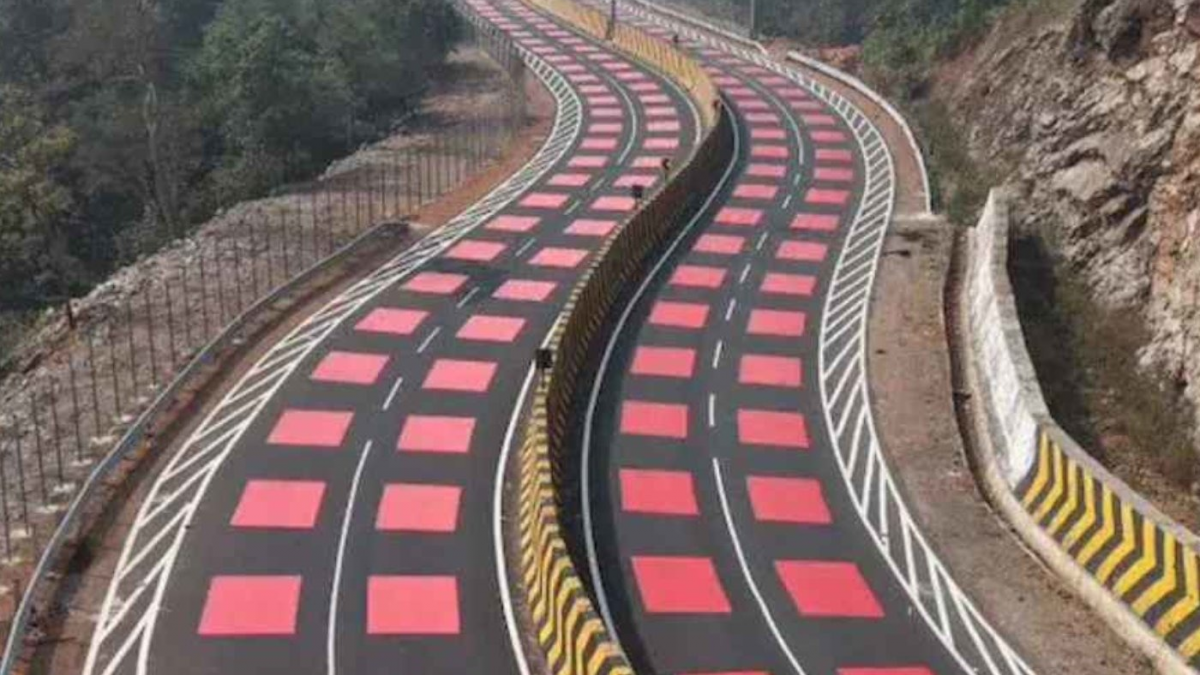 autostrada in carouri rosii solutia inedita gasita de inginerii indieni ca sa i faca pe soferi sa reduca viteza care e motivul