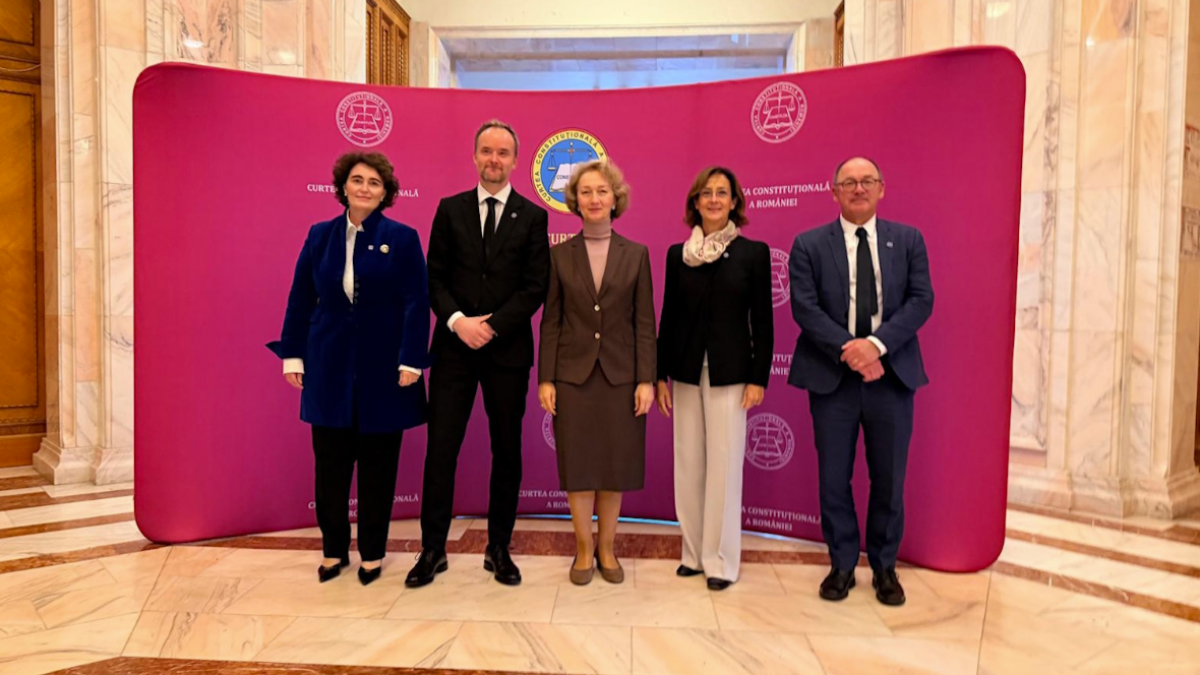 Delegația Comisiei de la Veneţia s-a întâlnit cu șefa CCR