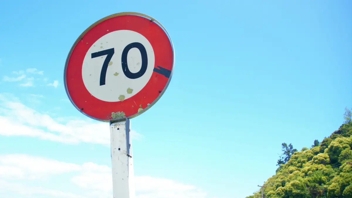 indicator rutie de limitare a vitezei la 70 km/h 